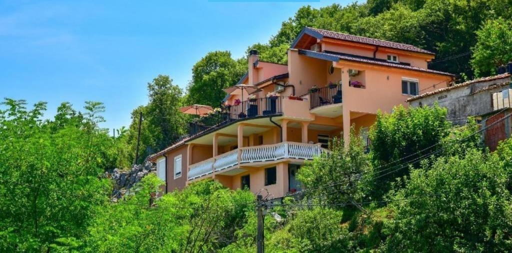 Lakeview Apartments Andela ヴィルパザル エクステリア 写真